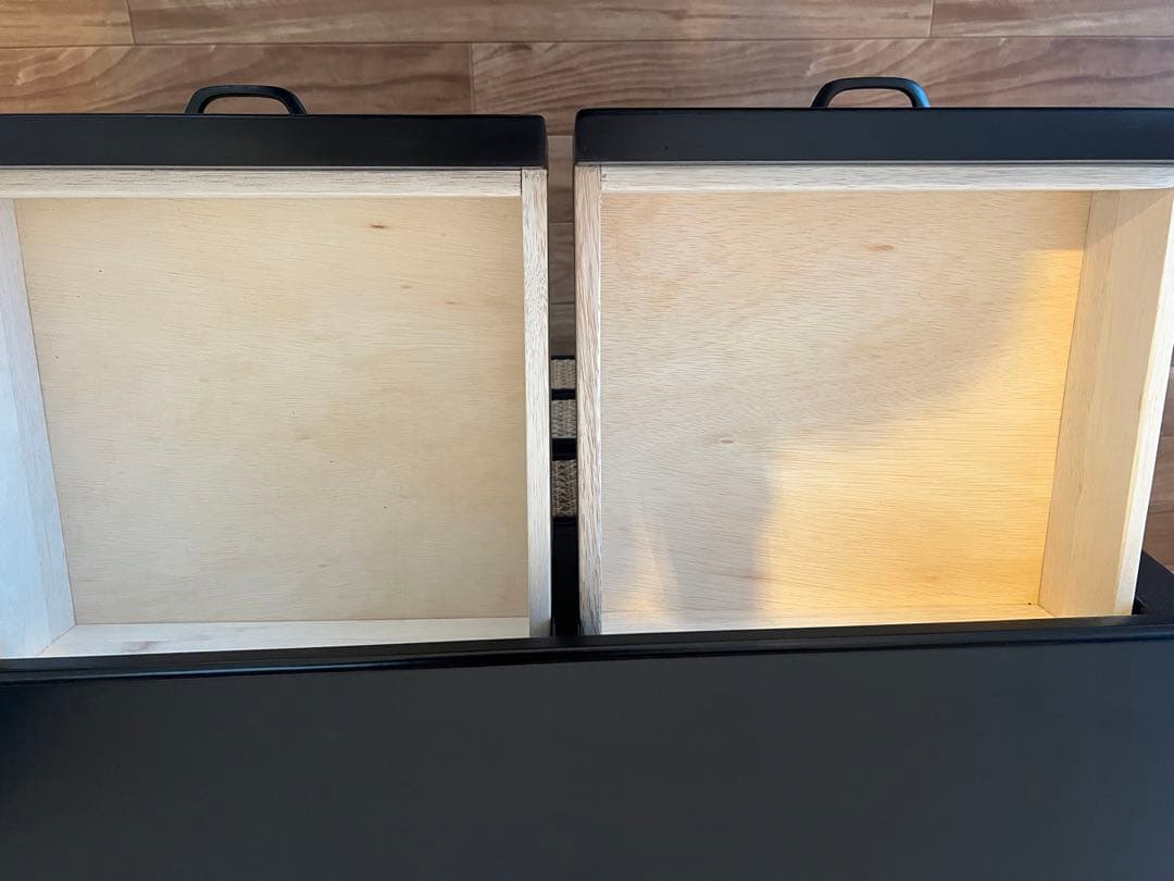 4段チェスト 黒とラタン風