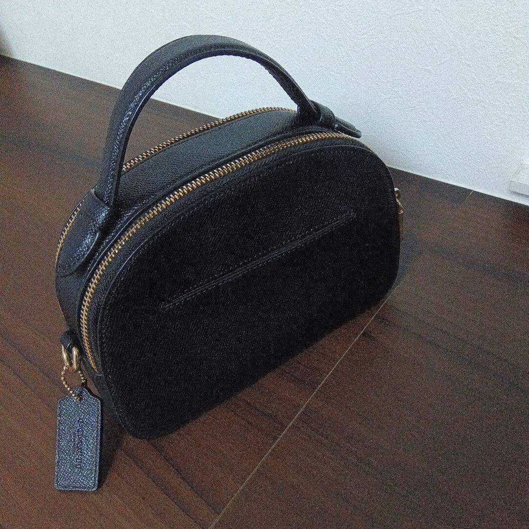 コーチ　２WAYハンドバック（ショルダーバックの紐にふくろうストッパー付き