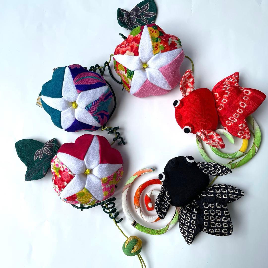 159 マチャケ　ちりめん細工　吊るし飾り　ティッシュカバー　古布