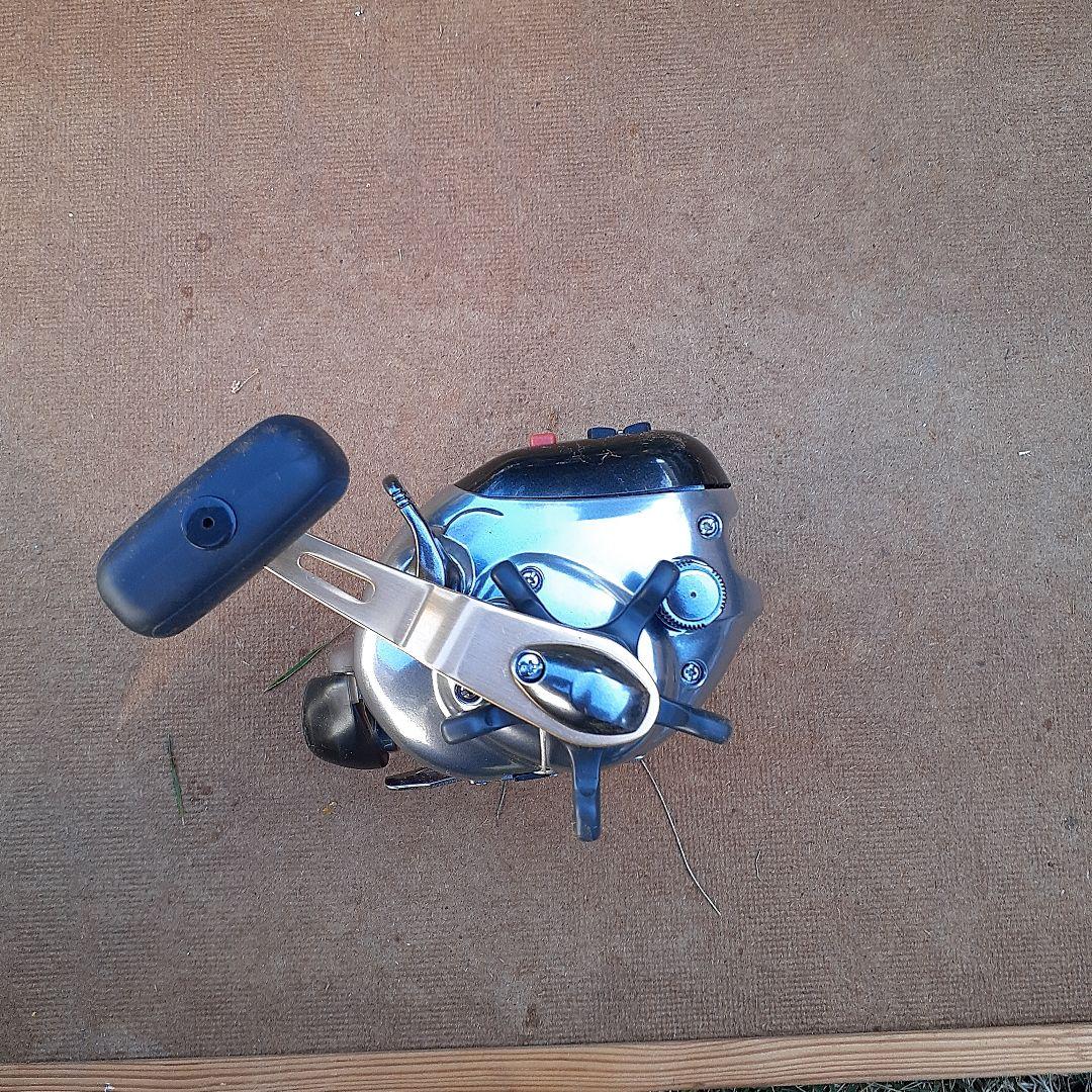 SHIMANO 電動リール 3000XH