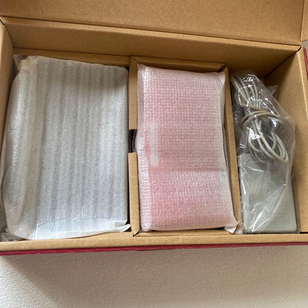 Nintendo　ニンテンドー3DS シャア専用 PREMIUM BOX