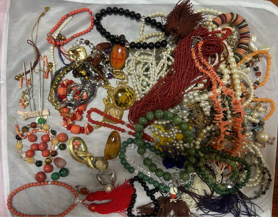 値下げアクセサリー 珊瑚風 翡翠風 パール ネックレス 数珠等 色々 大量セット