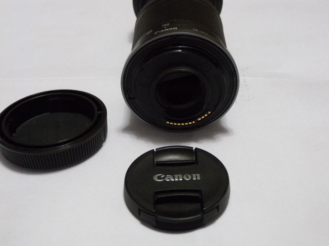 Canon RF-S-18-150mm F3.5-6.3 IS STM レンズ