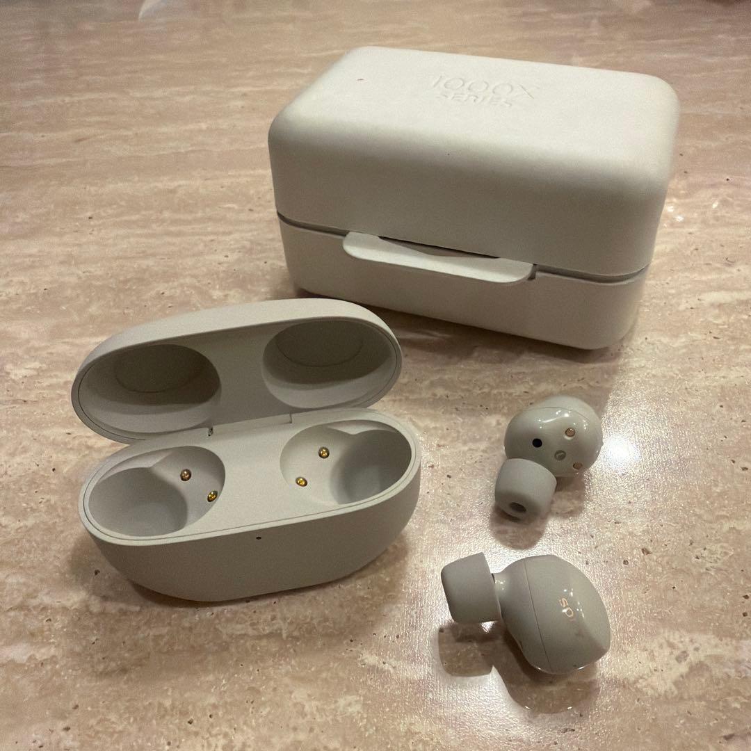 SONY ワイヤレスイヤホン WF-1000XM5 プラチナシルバー