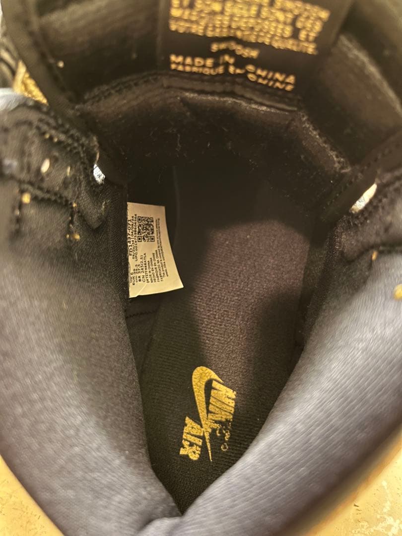 Nike Air Jordan 1 ブラック/ゴールド　激安！美品‼︎ 24.5