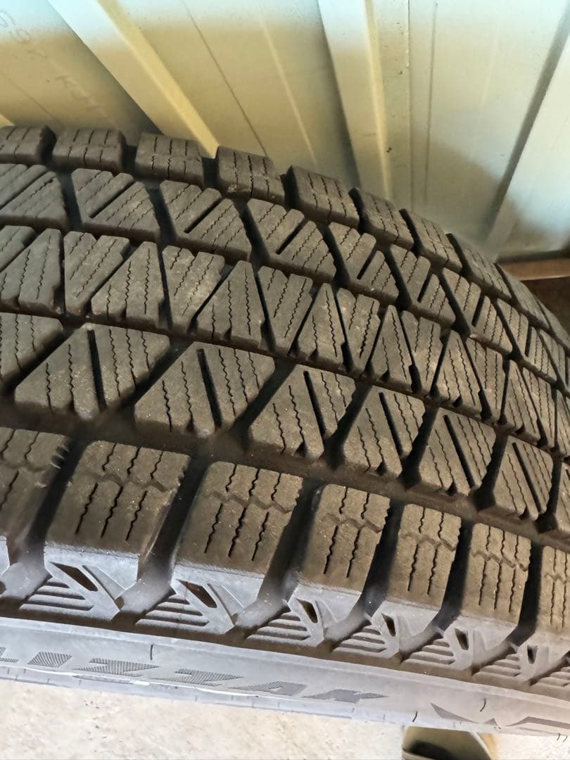 17インチスタッドレスタイヤ　ホイール４本セット　ウェッズ