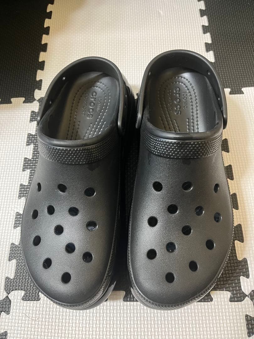 美中古 クロックス MEGA CRUSH CLOG 28cm