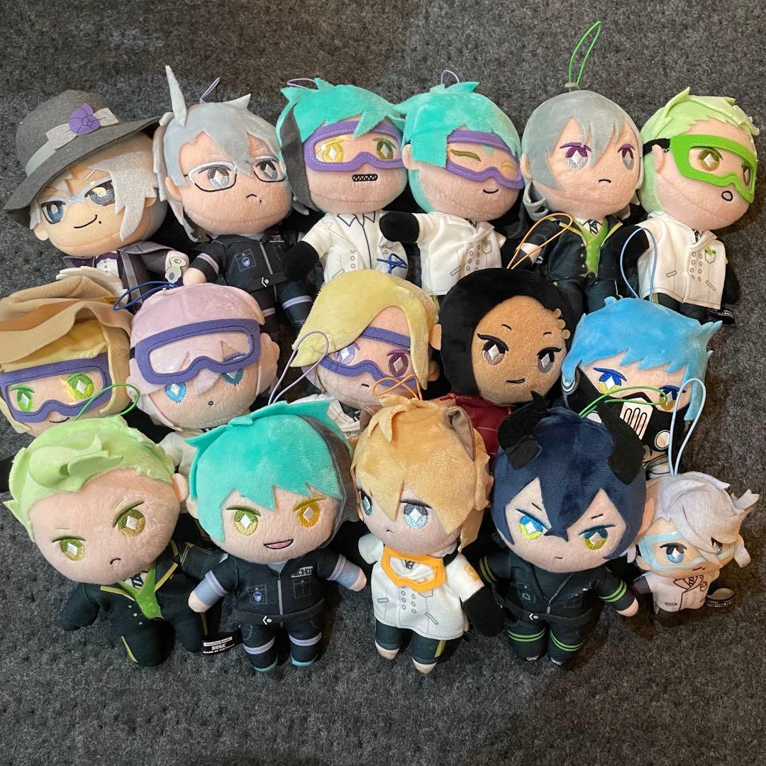 ツイステッドワンダーランド　ぬいぐるみ