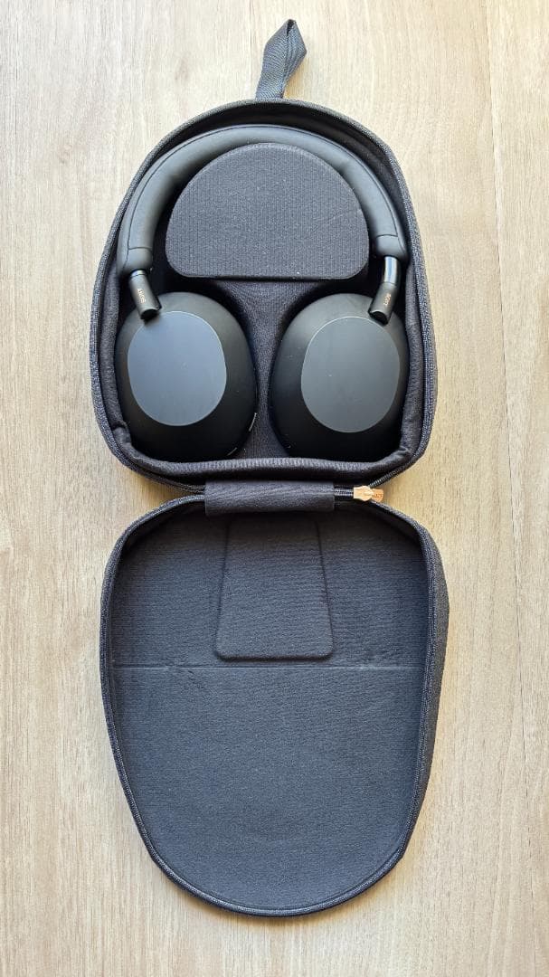 【美品】SONY ワイヤレスヘッドホン WH-1000XM5