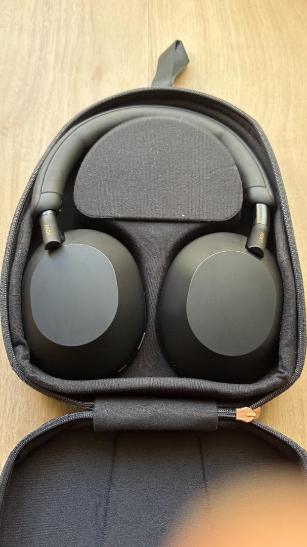 【美品】SONY ワイヤレスヘッドホン WH-1000XM5