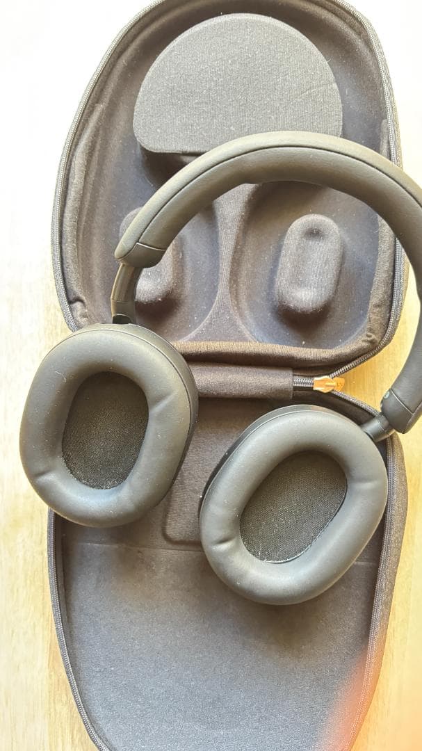 【美品】SONY ワイヤレスヘッドホン WH-1000XM5