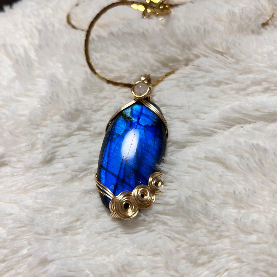 ラブラドライト ワイヤーラッピング ペンダント