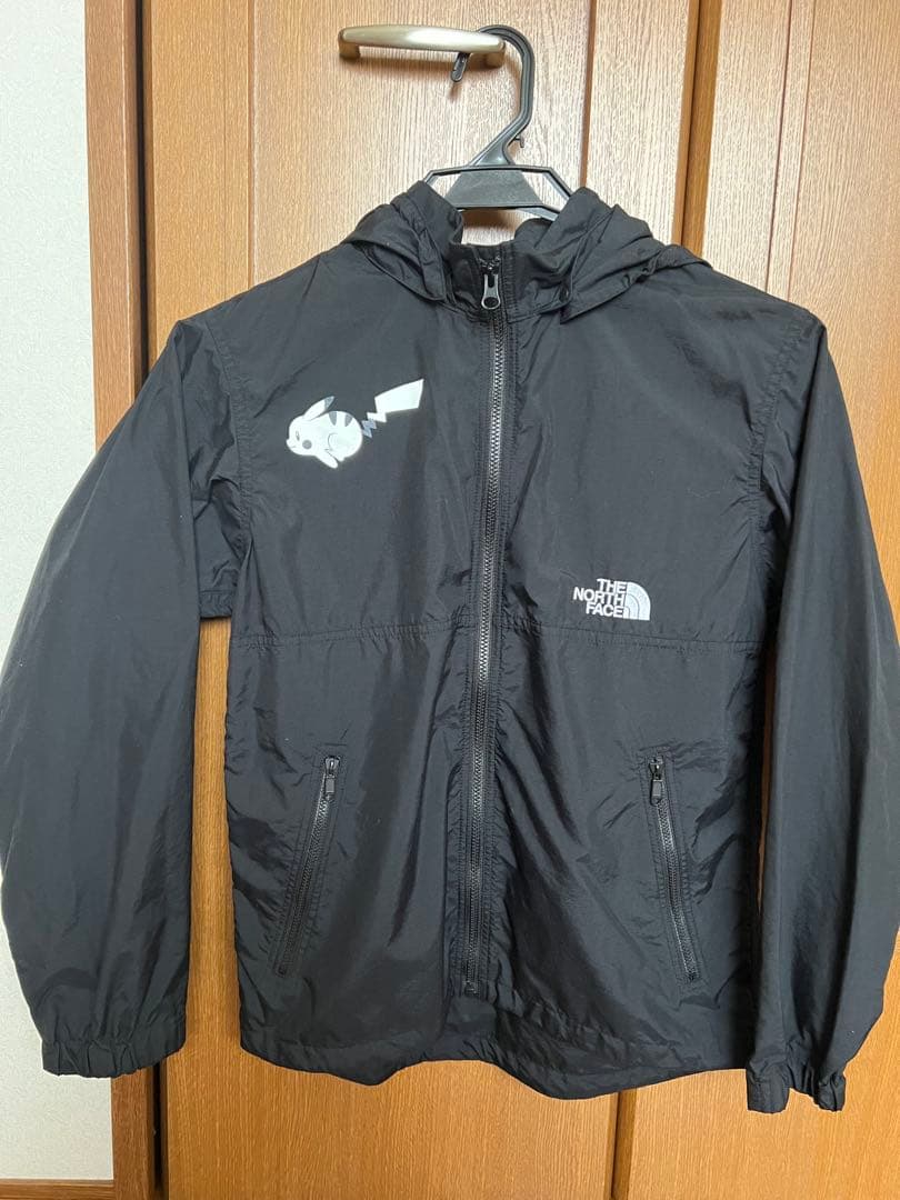 THE NORTH FACE ブラックジャケット 150 ポケモン