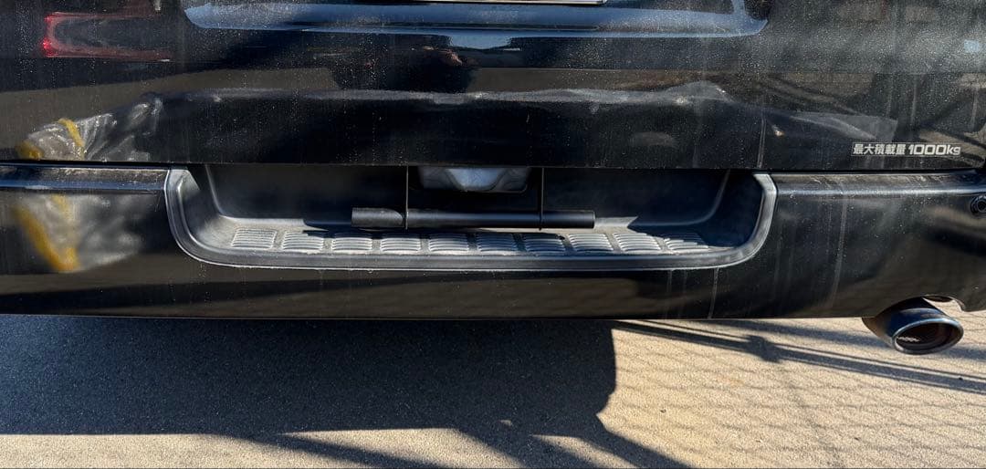 ハイエースリアゲート開閉アシストグリップ　スーパーGL /DX 4型〜8型