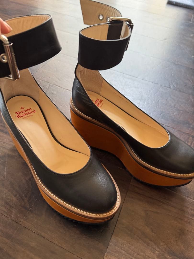 Vivienne Westwood ブラックプラットフォームシューズ