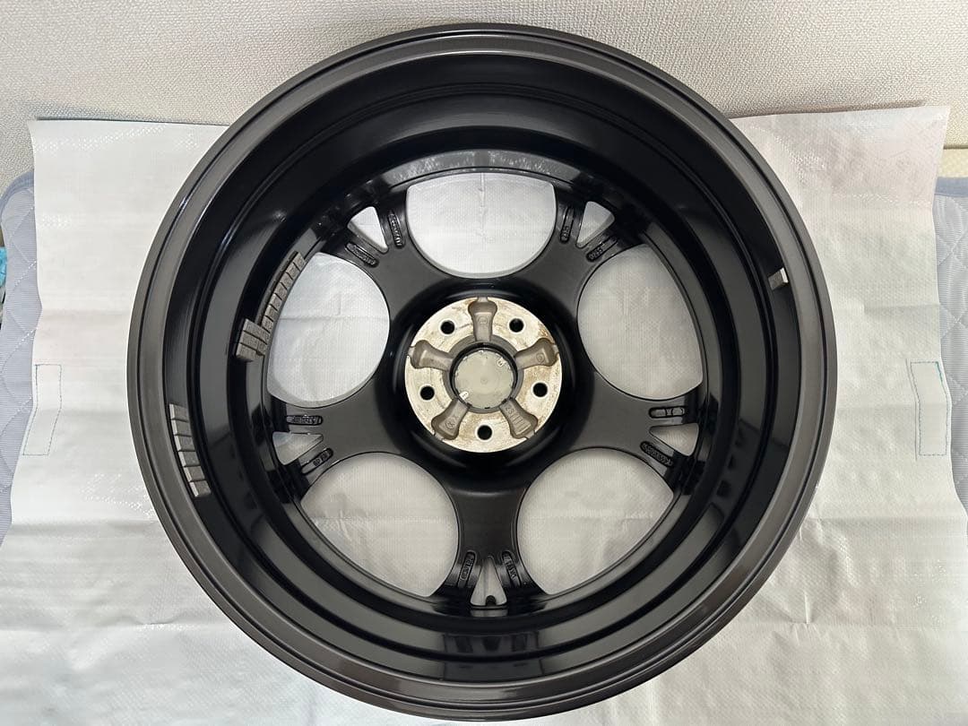 【4本購入必須】アルファロメオジュリエッタ18インチ純正アルミホイール(4/4)