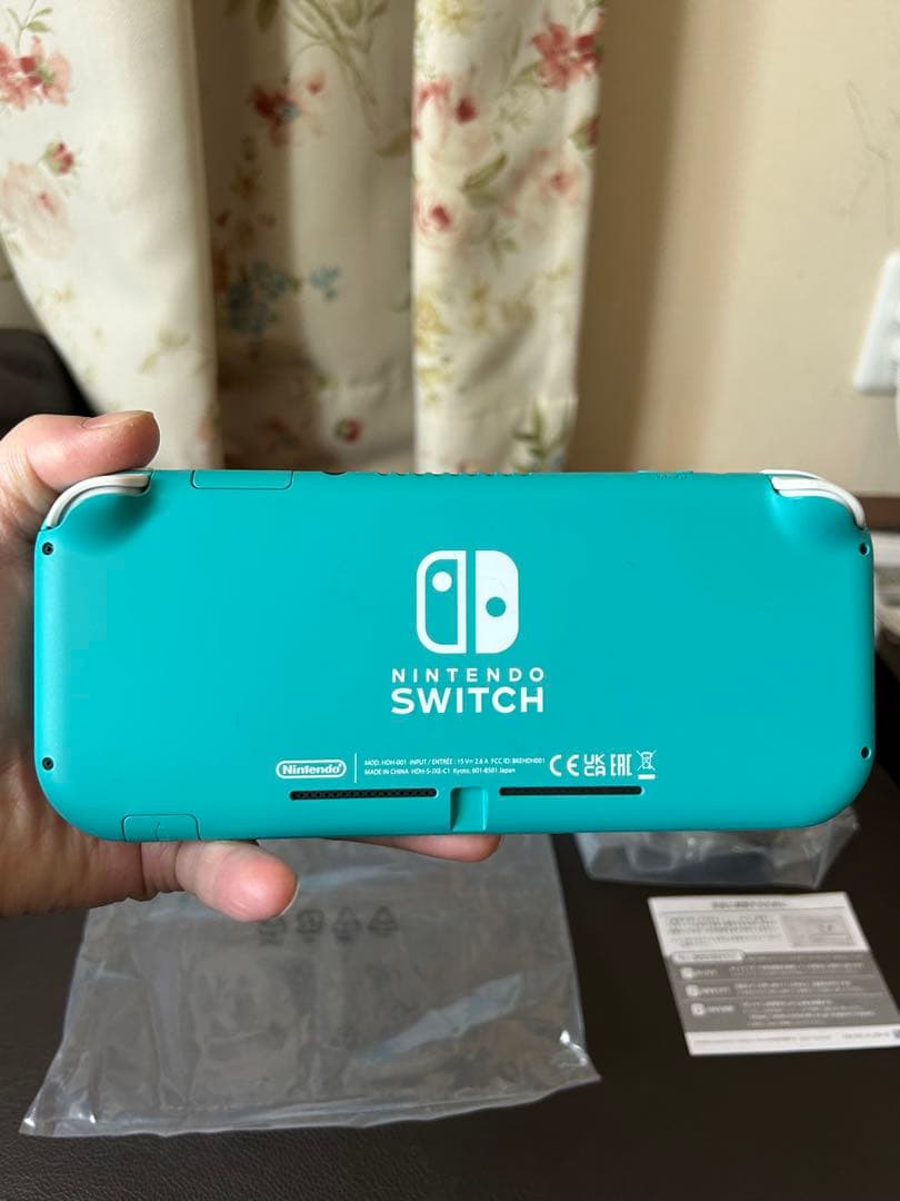 任天堂 Switch Lite ターコイズ