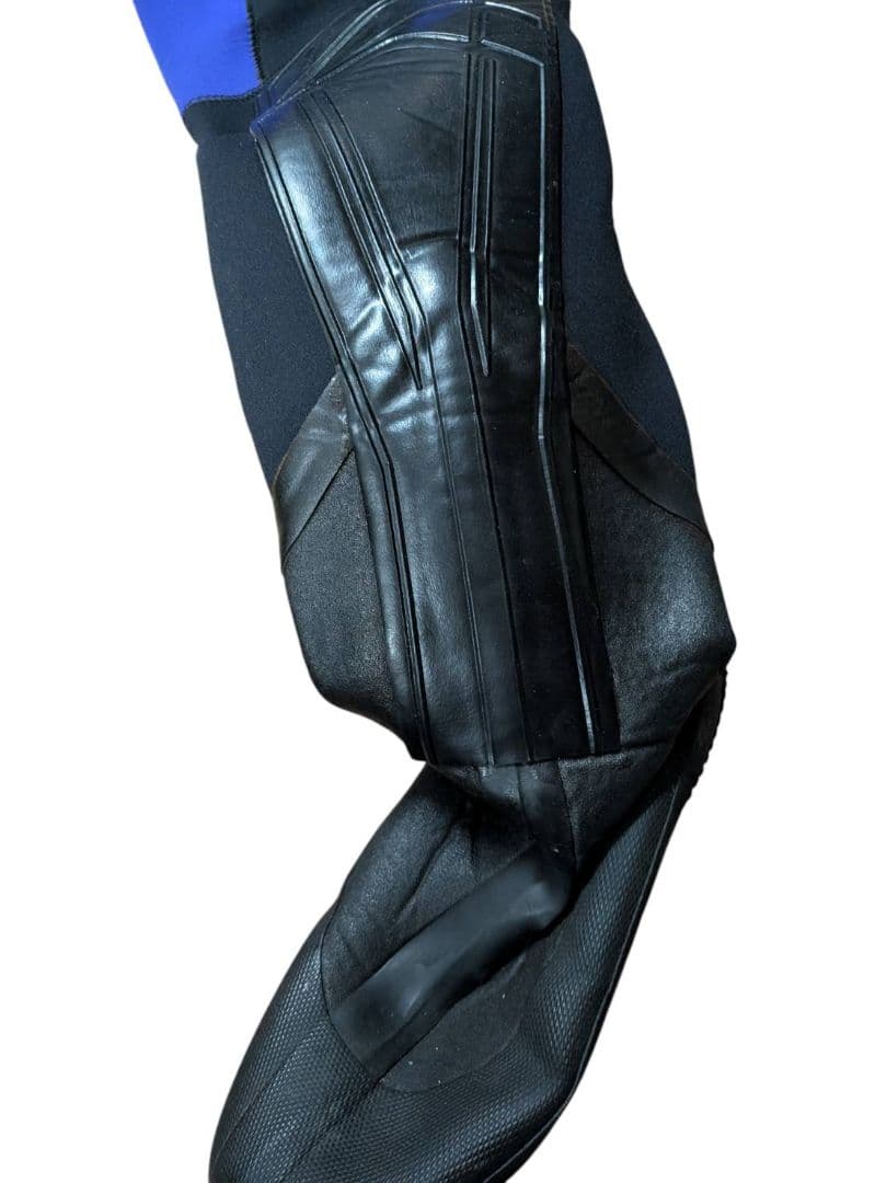 ダイビングスーツ