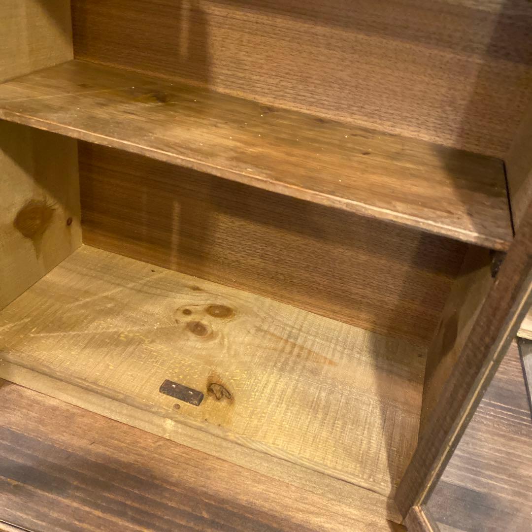 レトロ風キャビネット