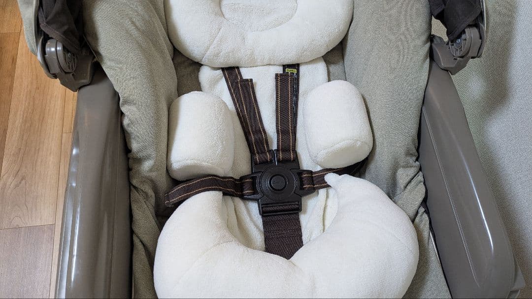 Combiネムリラ AUTO SWING BEDi EG　電動　オート