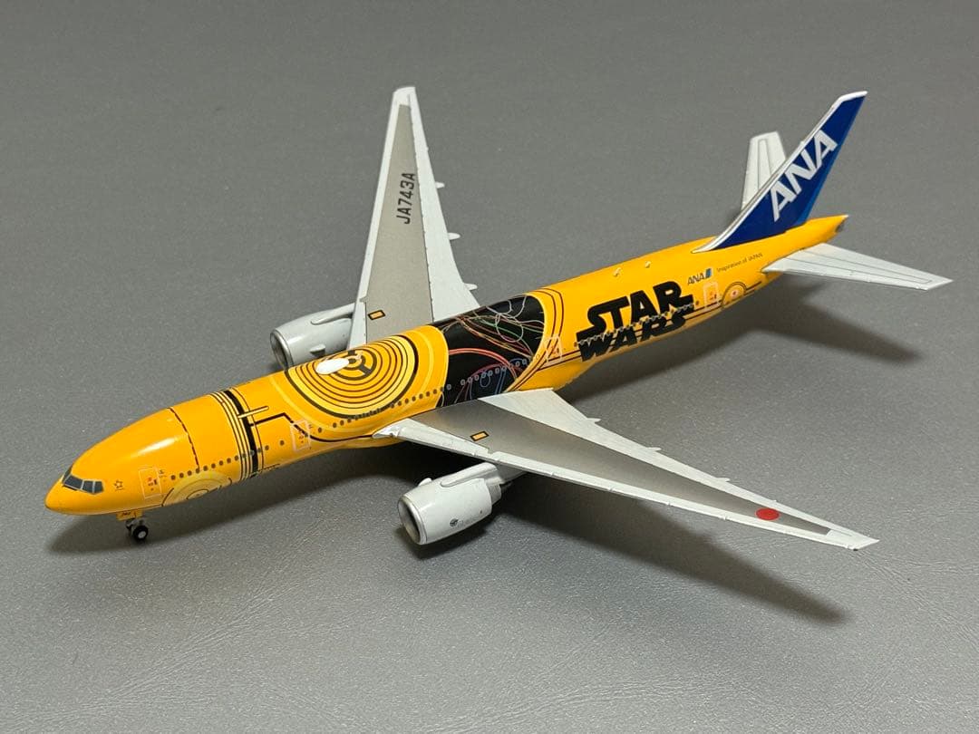 1/400 ANA 全日空 B777-200 JA743A スターウォーズ