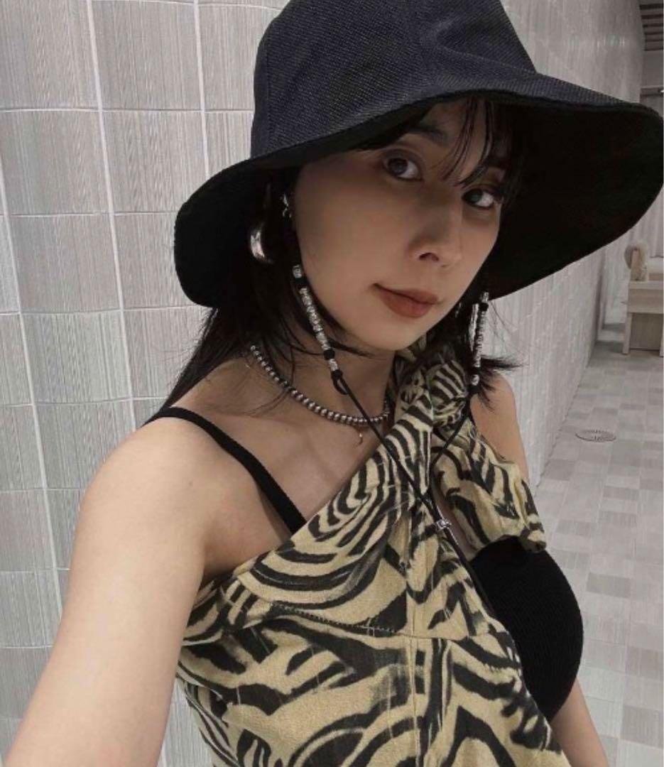 帽子 MEDI BEADS STRING STRAW HAT