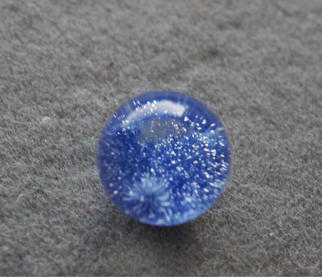 W2671 高品質 濃い青 一輪花デュモルチェライトインクォーツ丸玉