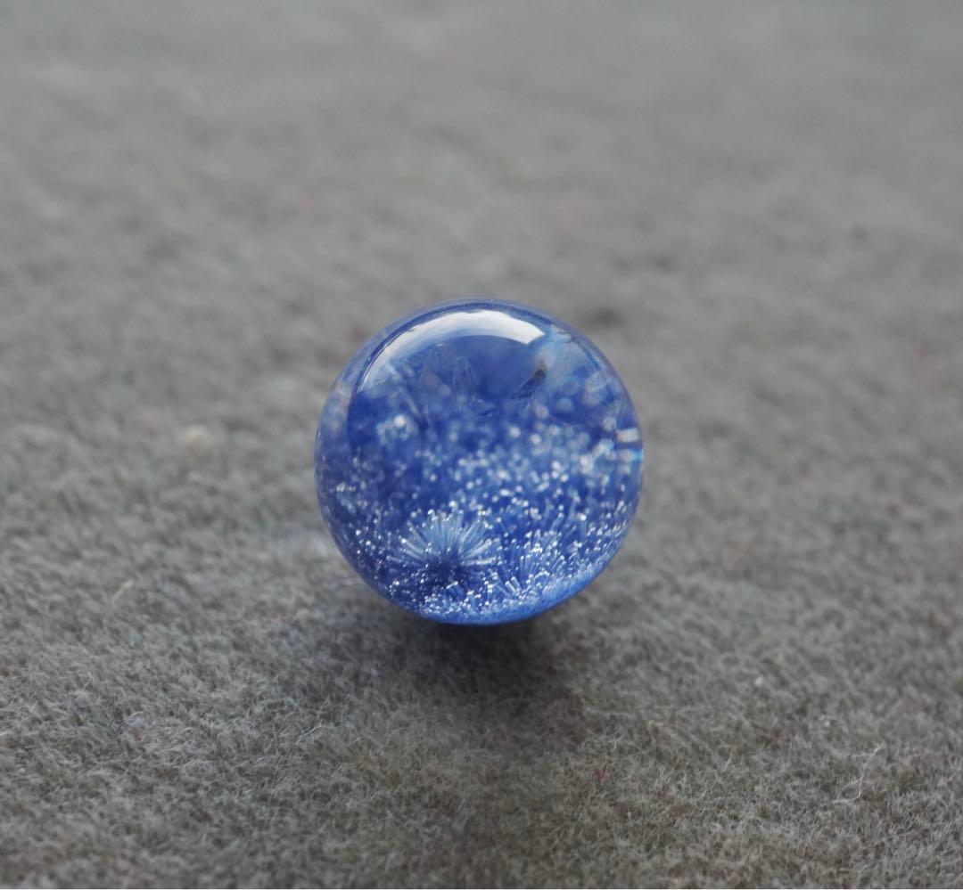 W2671 高品質 濃い青 一輪花デュモルチェライトインクォーツ丸玉