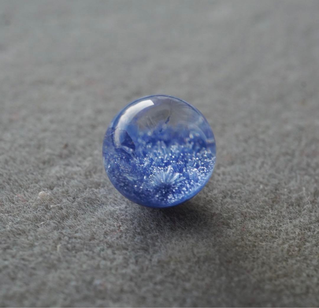W2671 高品質 濃い青 一輪花デュモルチェライトインクォーツ丸玉