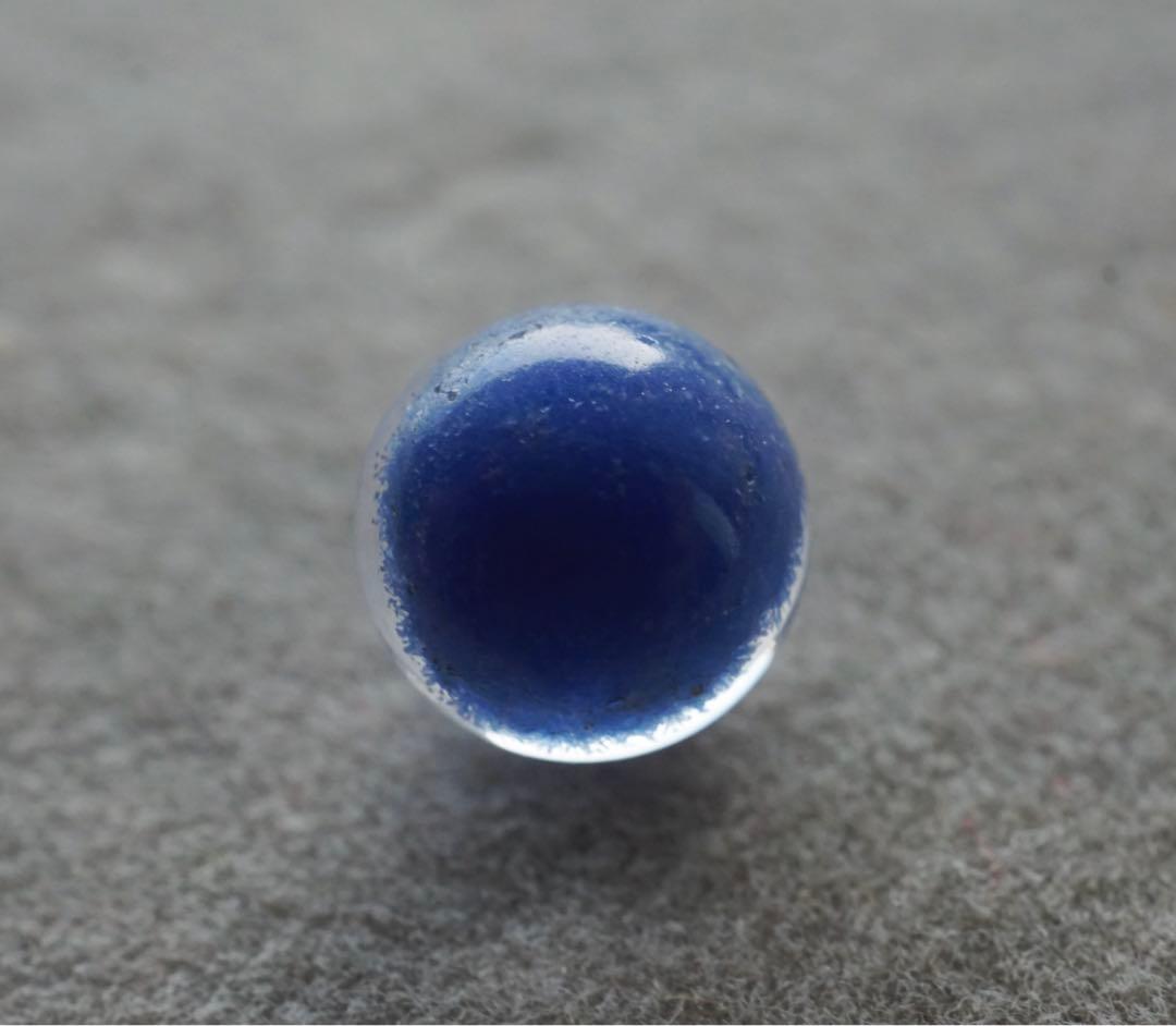 W2671 高品質 濃い青 一輪花デュモルチェライトインクォーツ丸玉