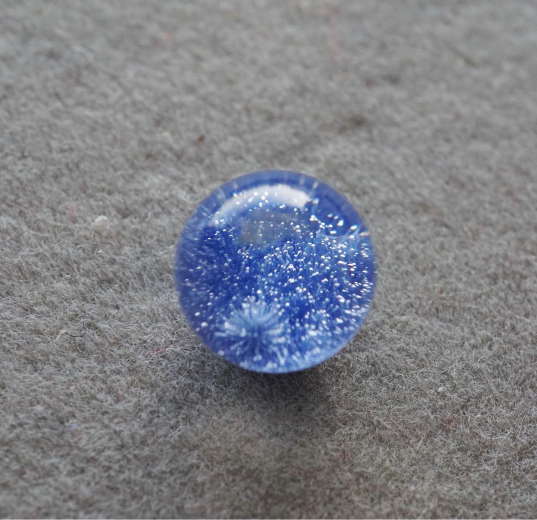 W2671 高品質 濃い青 一輪花デュモルチェライトインクォーツ丸玉