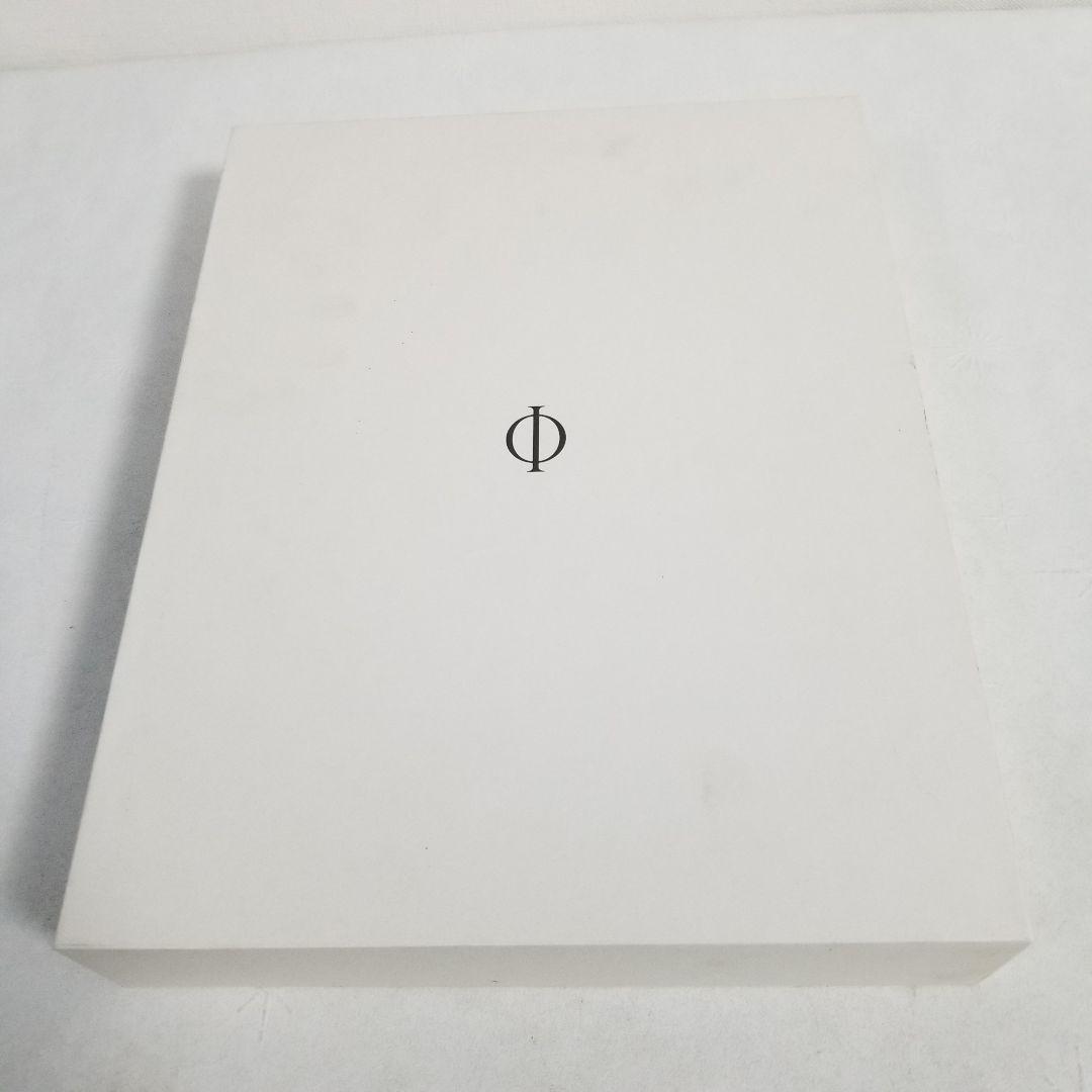 アート・デザイン・音楽 Supreme 19AW Priaidon Hardcover Book