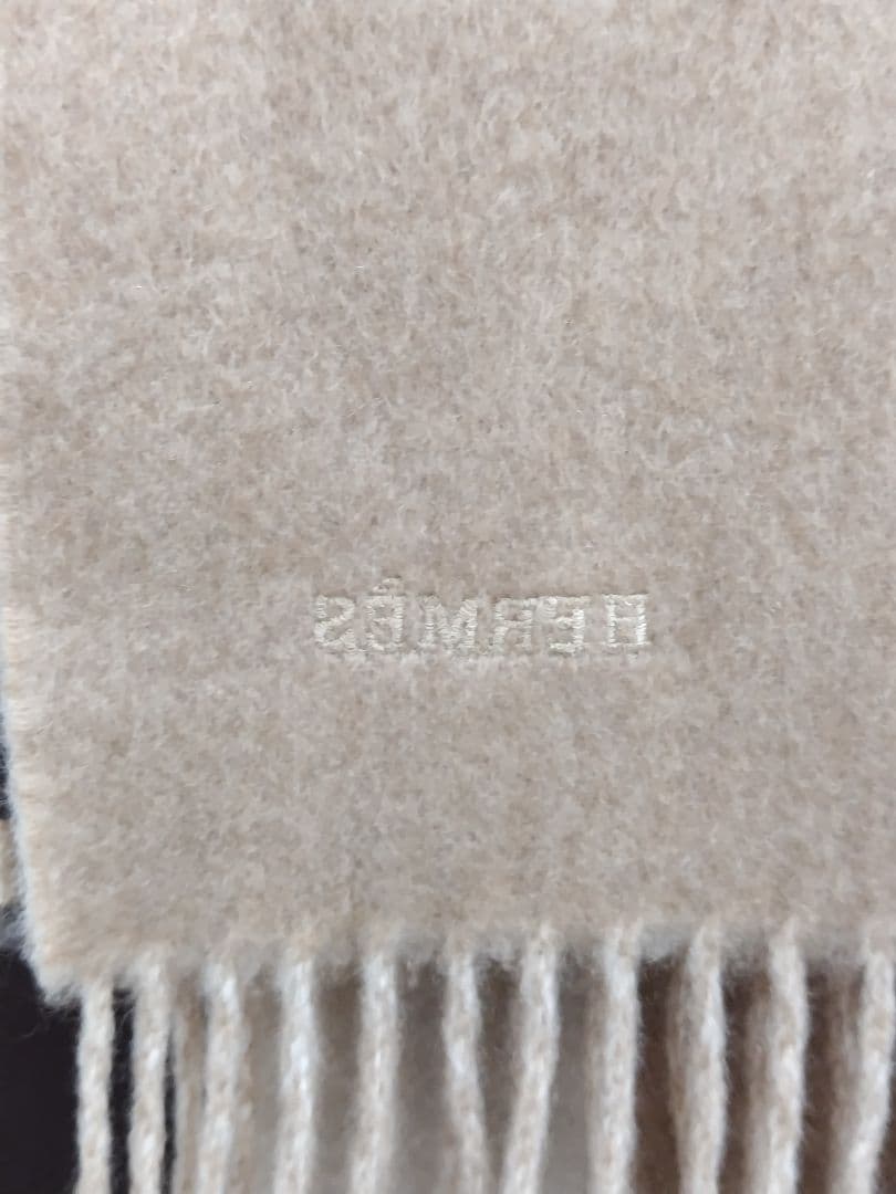 ケ*プ様 HERMES 100%カシミヤ マフラー ベージュ フリンジ付き　エル