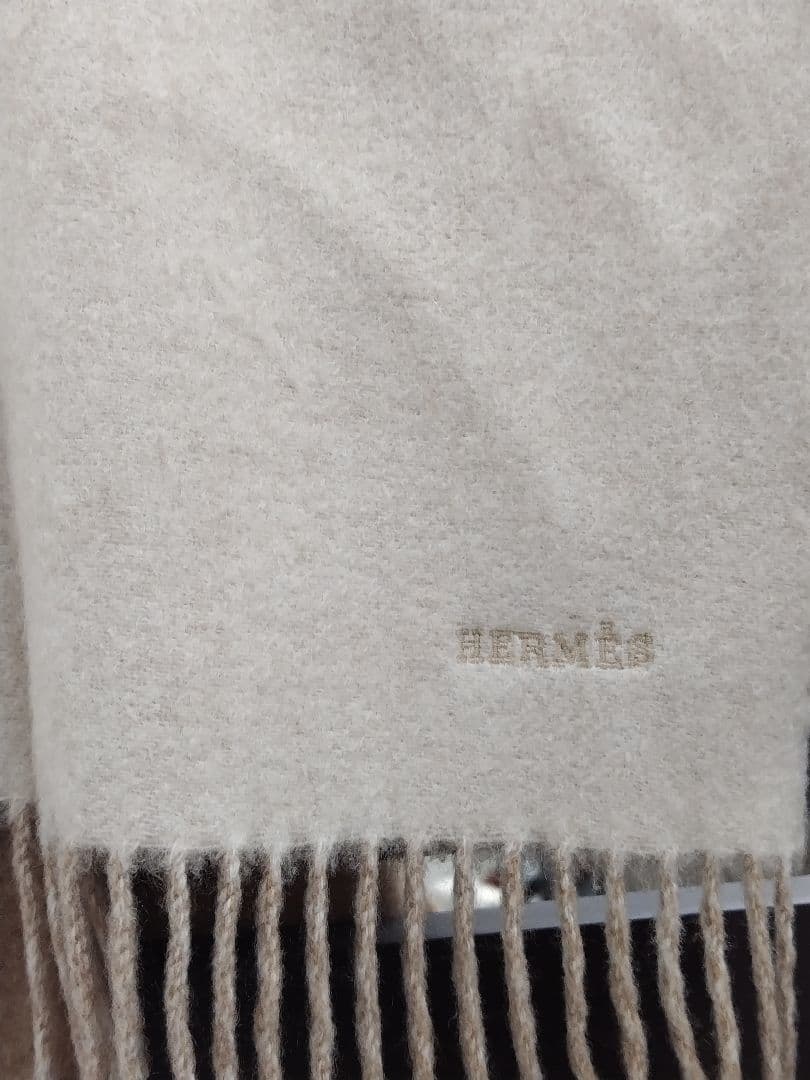 ケ*プ様 HERMES 100%カシミヤ マフラー ベージュ フリンジ付き　エル