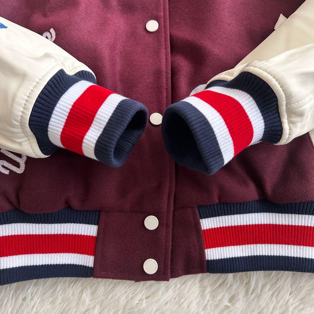 トミー ジーンズ レターマンジャケット スタジャン ブルゾン 刺繍 ワッペン