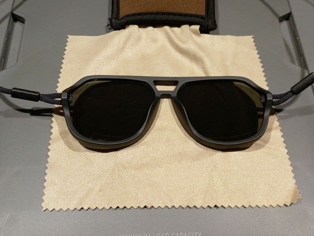 OMBRAZ/オンブラズ　CLASSIC Armless サングラス