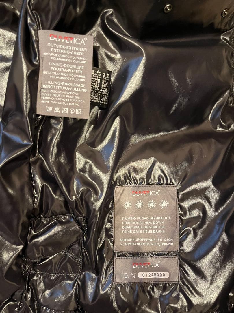 美品Duvetica 黒40 ダウンベスト ラクーンファー付き