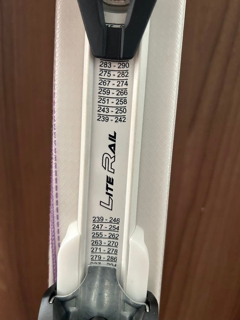 HEAD スキー板　Tyroliaビンディング　Salmonストック　セット