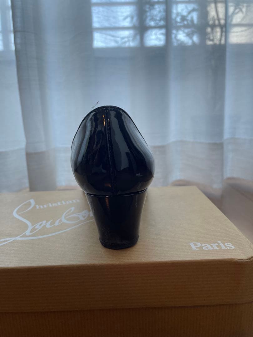 Christian Louboutin 黒 ポインテッドトゥウェッジヒール