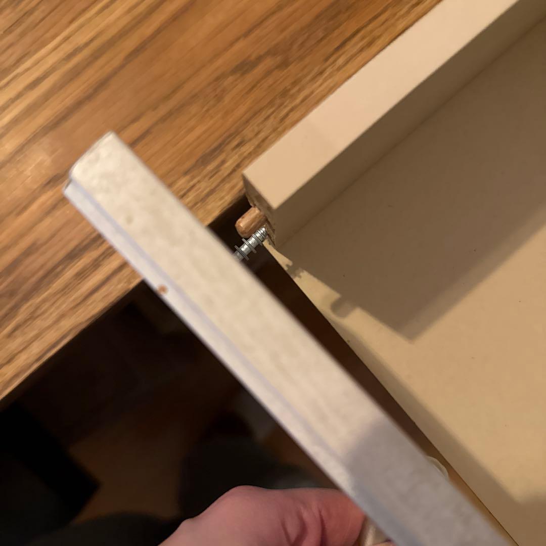 LOVE郷敦様5/1取り置き：カントリー風　食器棚　キャスターつき　ホワイト