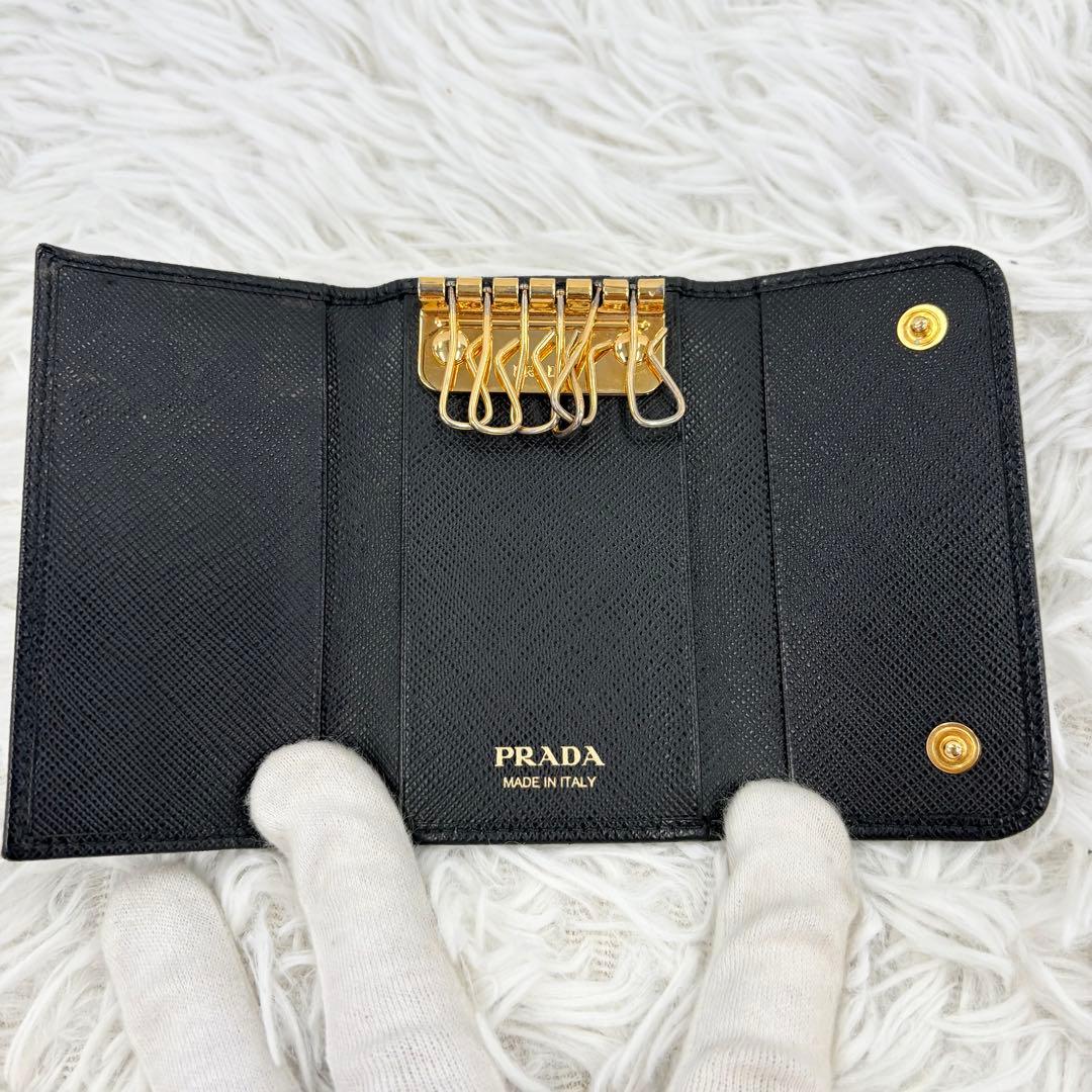 極美品 PRADA プラダ サフィアーノレザー キーケース ブラック 6連