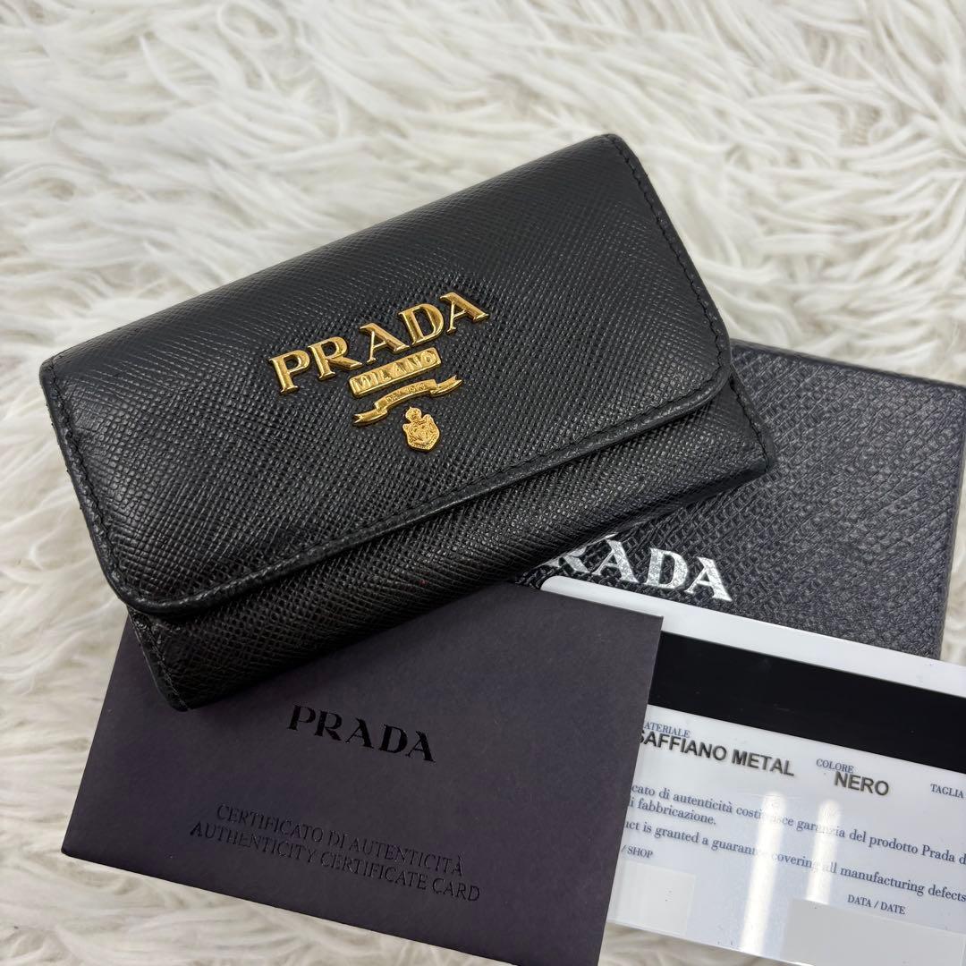 極美品 PRADA プラダ サフィアーノレザー キーケース ブラック 6連
