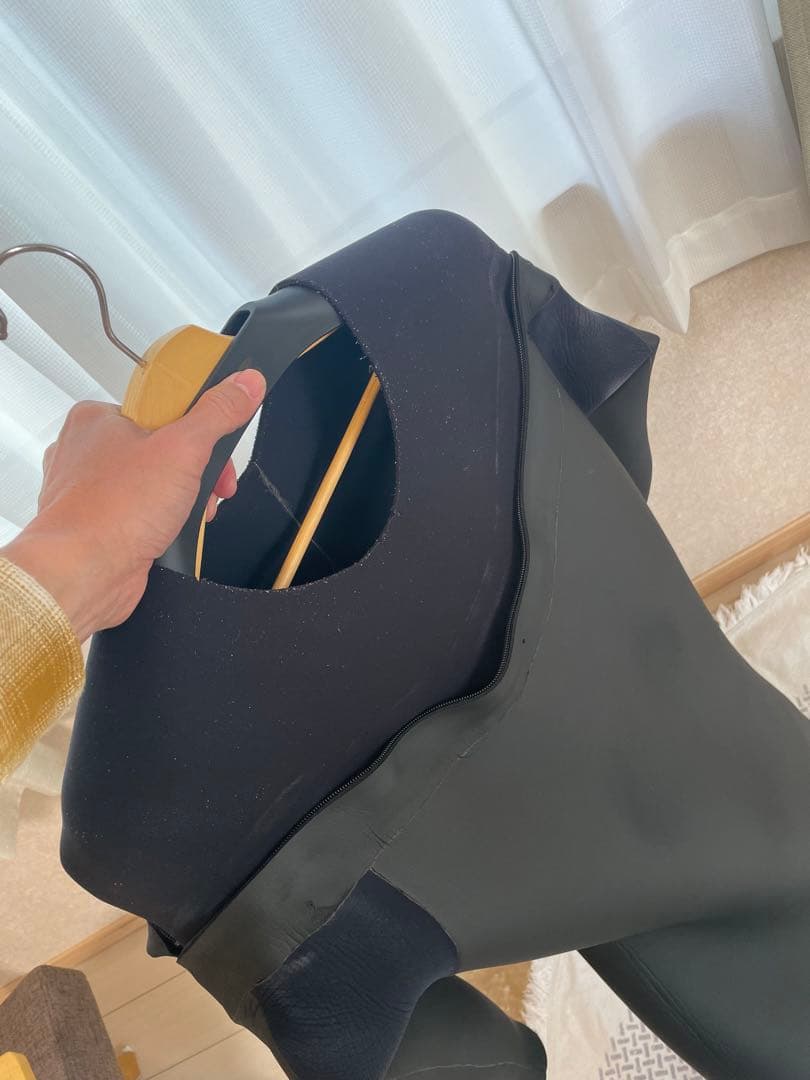 メローウエットスーツ　セミドライ5×3ミリ　XL既製サイズ　サーフィン