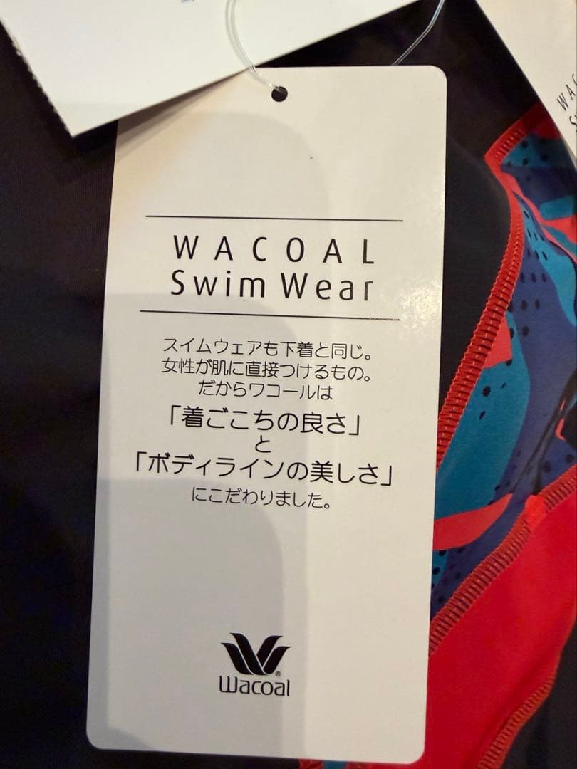 新品未使用ワコールスイムウエア　セパレート水着　おなかシェイプ　11L