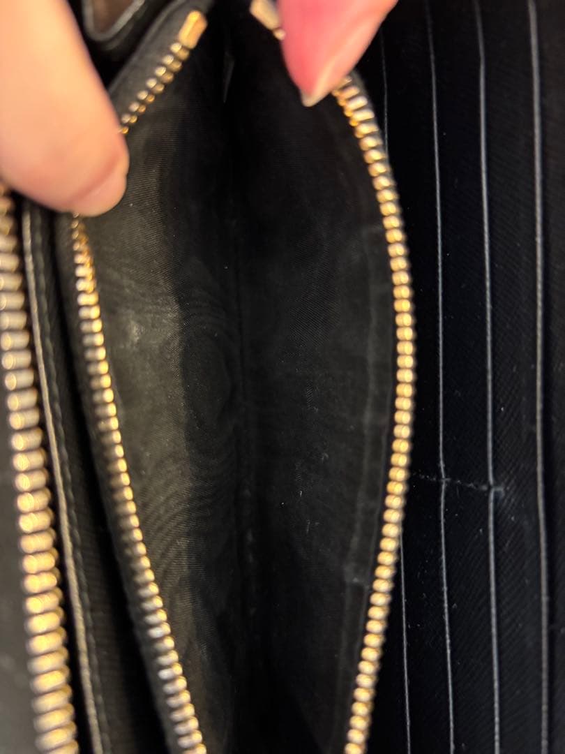 PRADA 財布　サフィアーノ フィオッコ　SAFFIANO FIOCCO