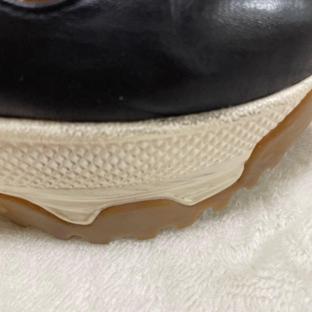 foundrymewsブラックレザー レースアップシューズ