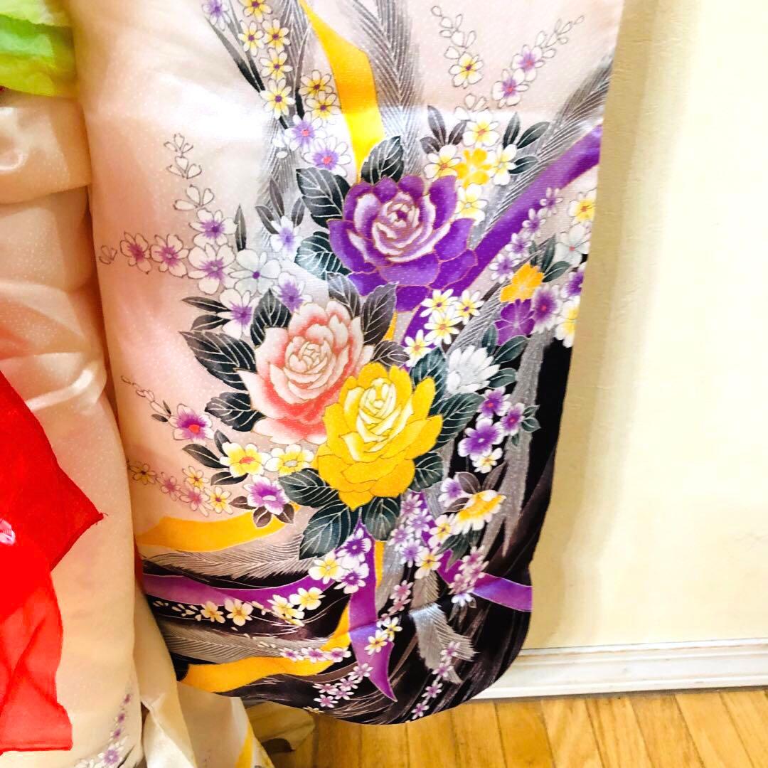 七五三 女子着物 7歳薔薇煌びやか際立つ‼️豪華絢爛薔薇刺繍金彩金箔完全フルセット