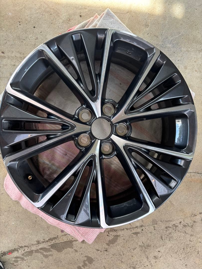 プリウス60 純正ホイール　19インチ　一本