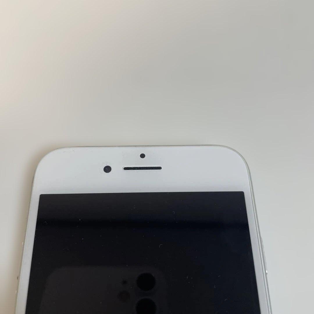 Apple iPhone8 シルバー 本体