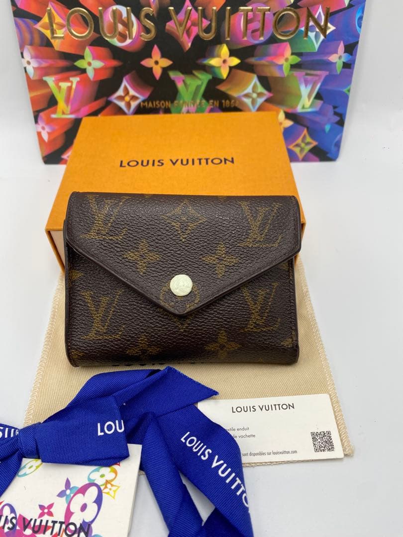 ルイヴィトン モノグラム ポルトフォイユ ヴィクトリーヌ 三つ折り財布